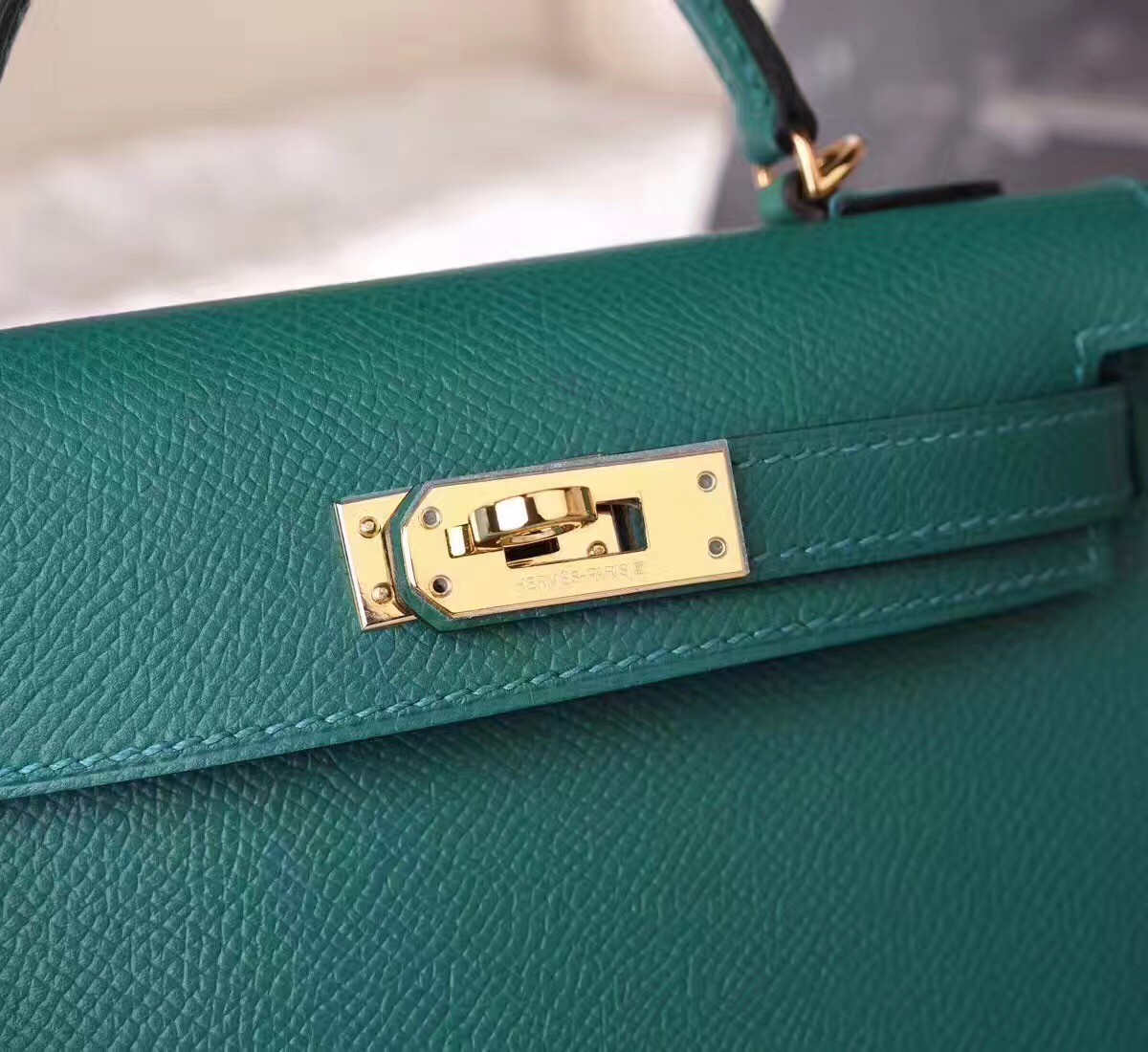 Handmade Hermes Mini Kelly 22 Pochette Bag in z6 Malachite Epsom