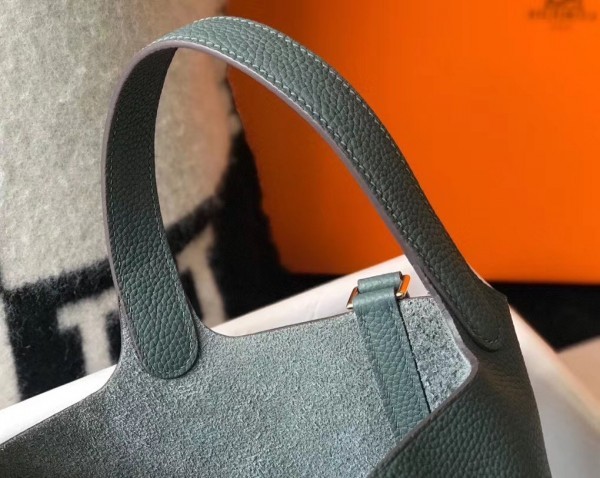 Replica Hermes Picotin Lock 22 Bag In Vert Amande Clemence Leather