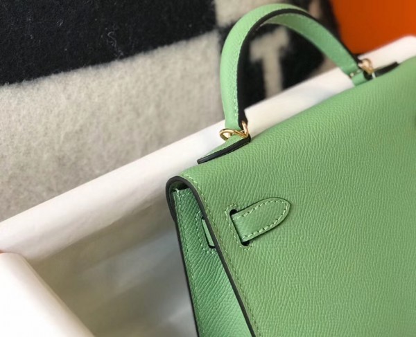 Replica Hermes Kelly 28cm Bag In Vert Criquet Epsom Leather GHW