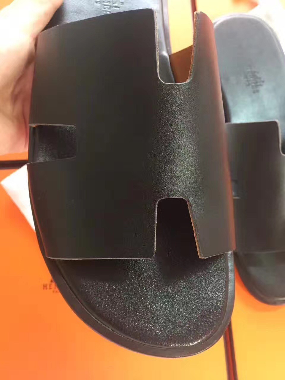 Hermes Oran Sandals In Black Epsom Leather QY02270