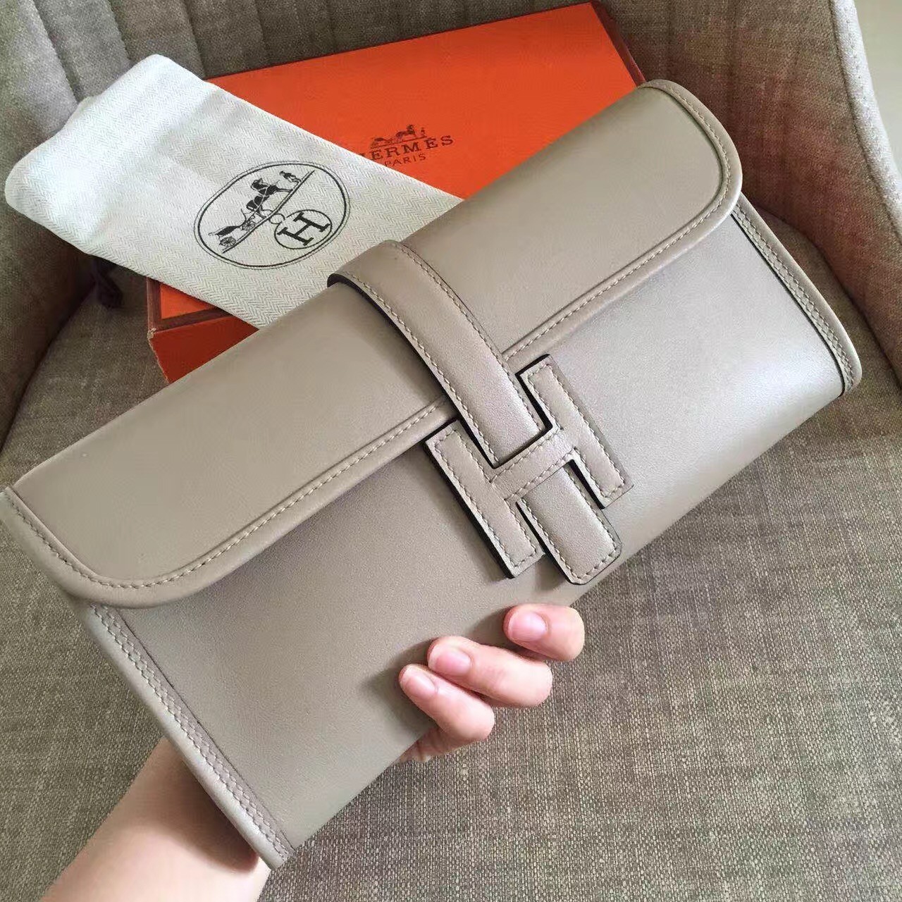 HERMES Paris Made in France Jige clutch bag in grey box…