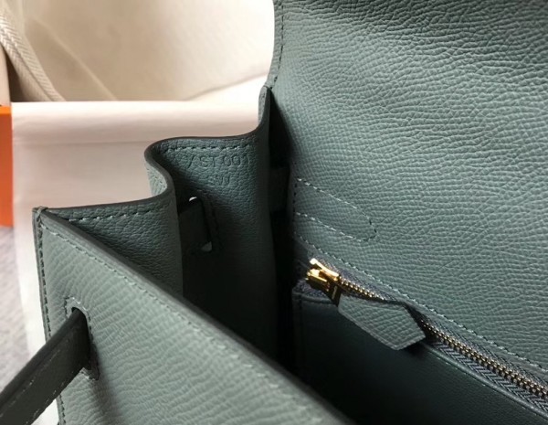 Hermès Kelly 28 Vert Amande Epsom with Gold Hardware - Bags - Kabinet Privé