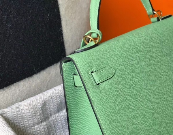 Replica Hermes Vert Amande Epsom Kelly 25cm Sellier Bag GHW