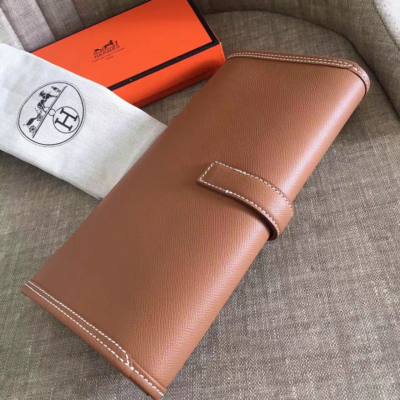 Hermès Jige Élan 29 cm Clutch in Golden Brown Epsom Leather