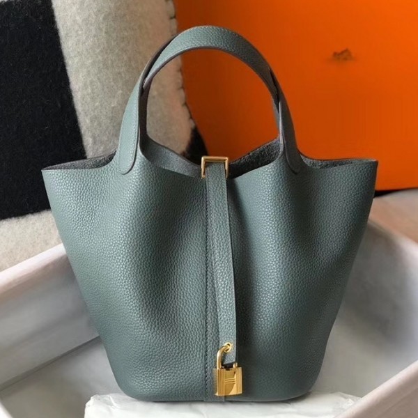 Replica Hermes Picotin Lock 18 Bag In Vert Vertigo Clemence Leather