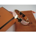 Fake 1:1 Hermes Pink Enamel Clic H Bracelet Narrow Width (12mm) In Gold QY00381