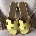 Hermes Oran Sandals In Soufre Epsom Leather QY02369