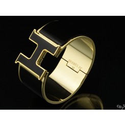 Hermes Black Enamel Clic H Bracelet Narrow Width (33mm) In Gold QY01180